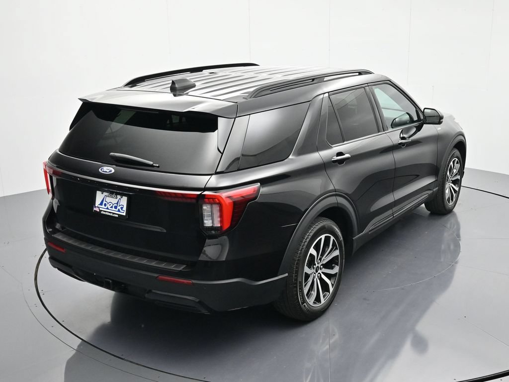Certified 2025 Ford Explorer ST-Line w/ Premium Package RWD image 33
