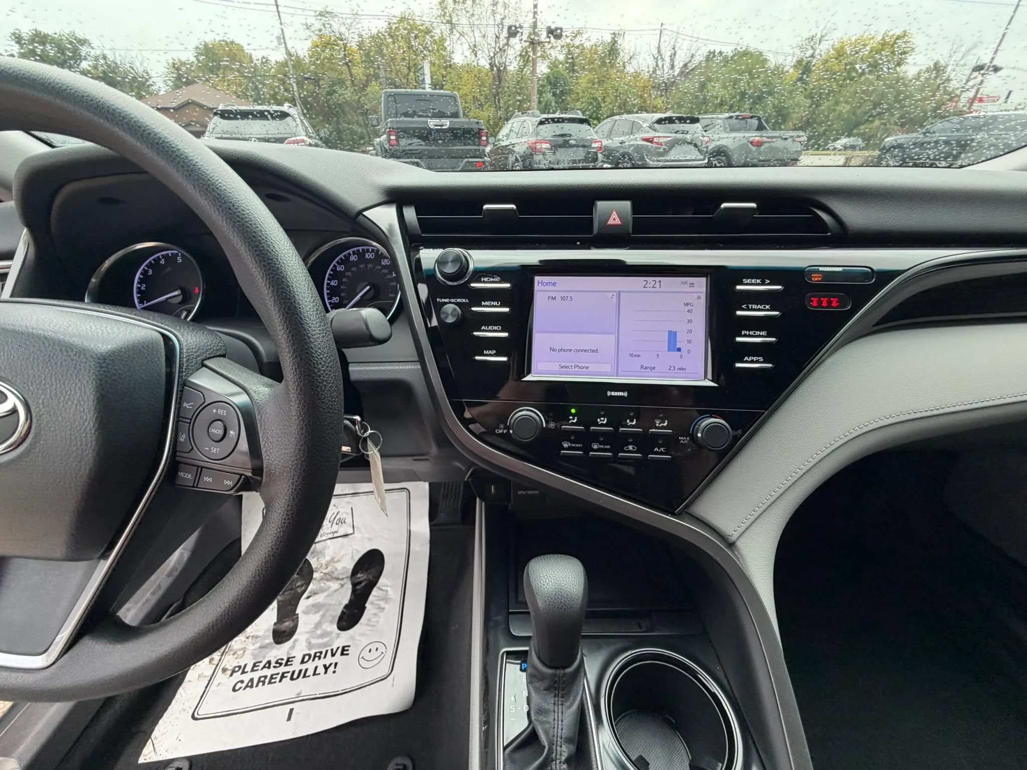 Used 2020 Toyota Camry LE FWD image 21