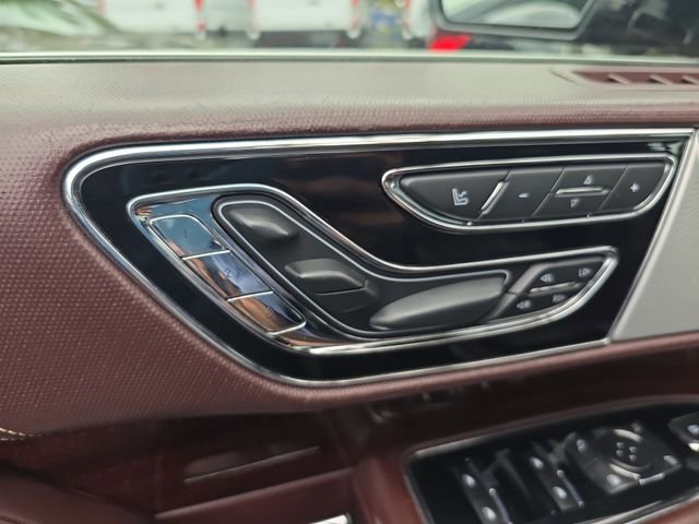 Used 2018 Lincoln Navigator L Black Label AWD/4WD image 18