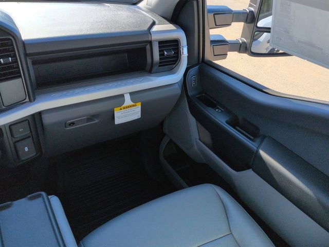 New 2026 Ford F250 XL w/ XL Chrome Package image 17