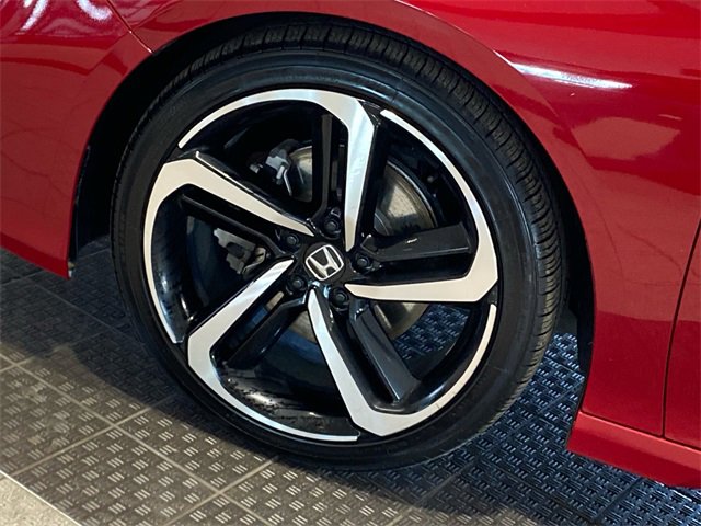 Used 2018 Honda Accord Sport image 8