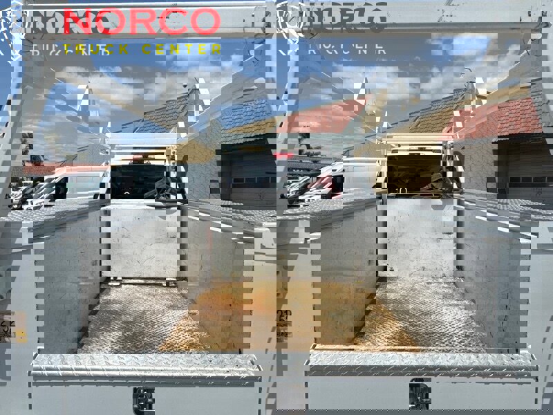 Used 2022 Ford F350 XL w/ Power Equipment Group image 14