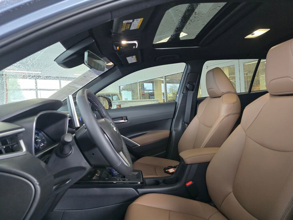 Used 2026 Toyota Corolla Cross XLE w/ Convenience Package image 23