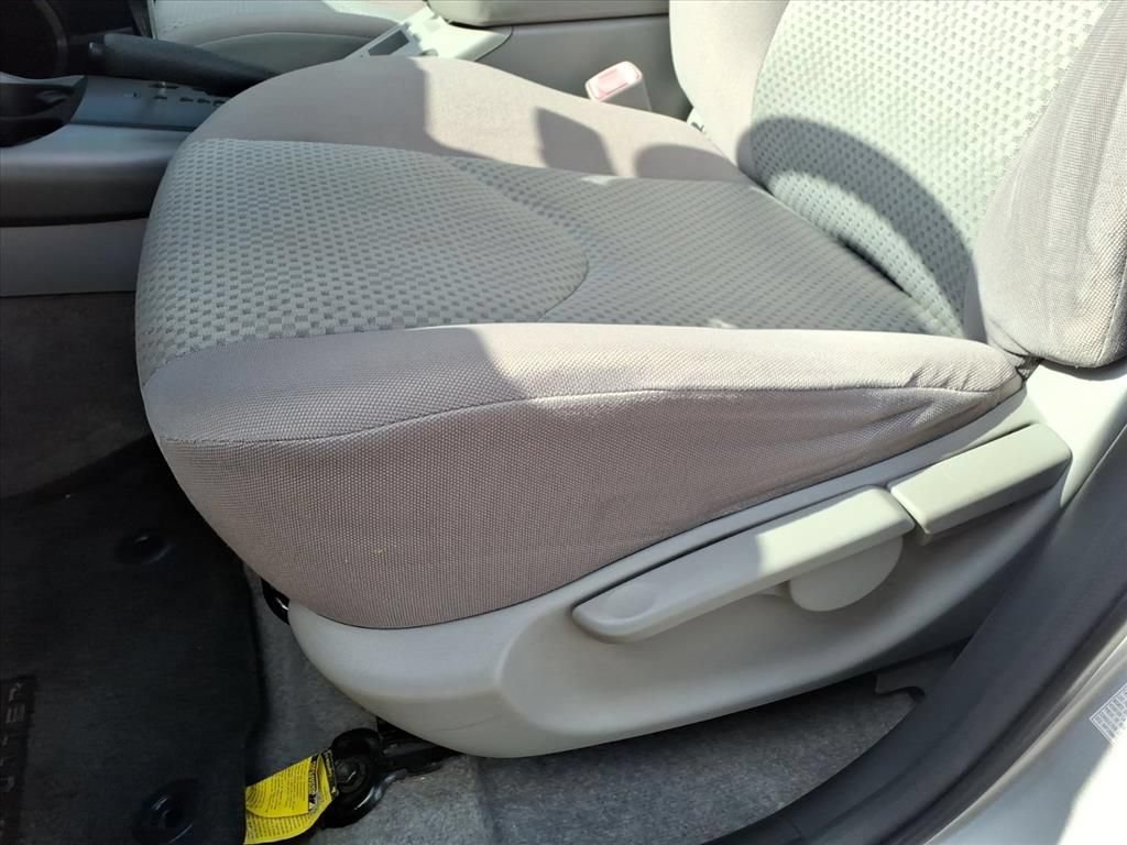 Used 2006 Toyota RAV4 4WD image 17