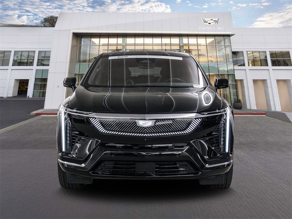 Certified 2025 Cadillac Optiq Luxury 1 image 27