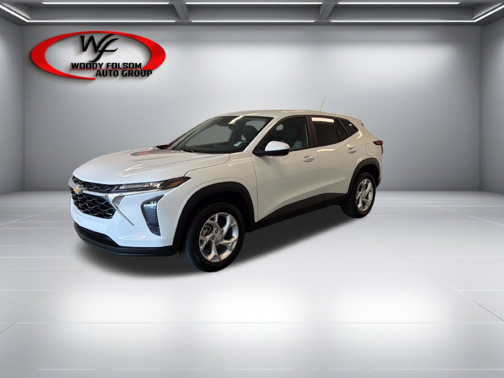 New 2026 Chevrolet Trax LS w/ LS Convenience Package FWD image 3
