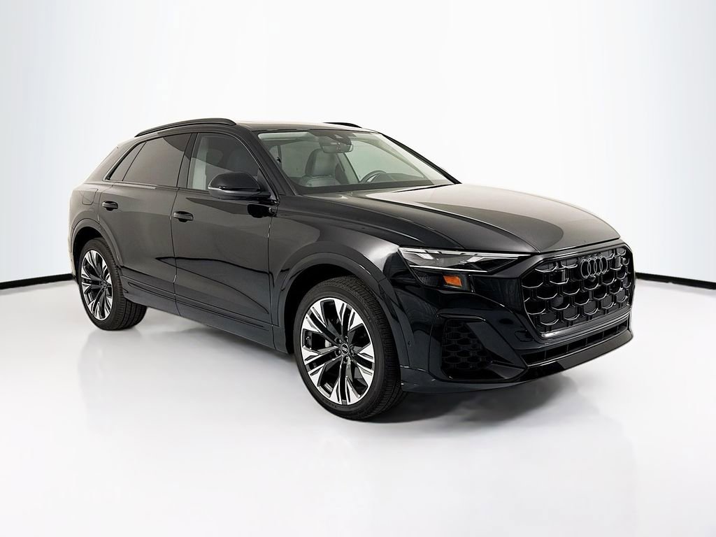 Used 2025 Audi Q8 Premium Plus image 3