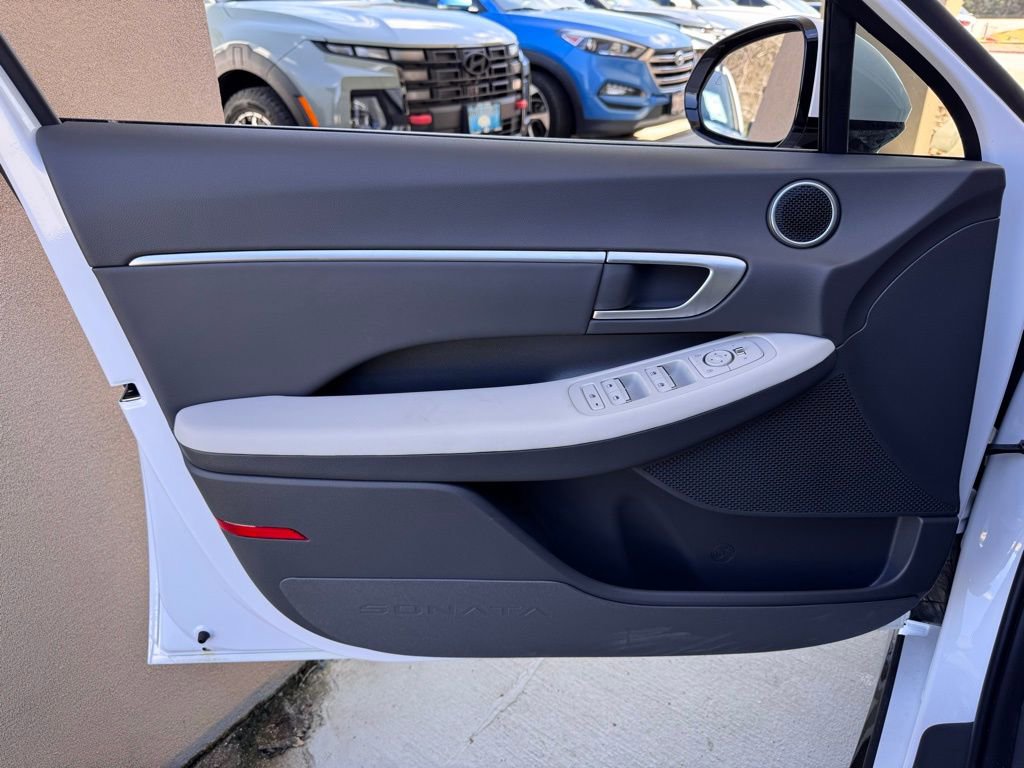 New 2026 Hyundai Sonata SEL FWD image 21