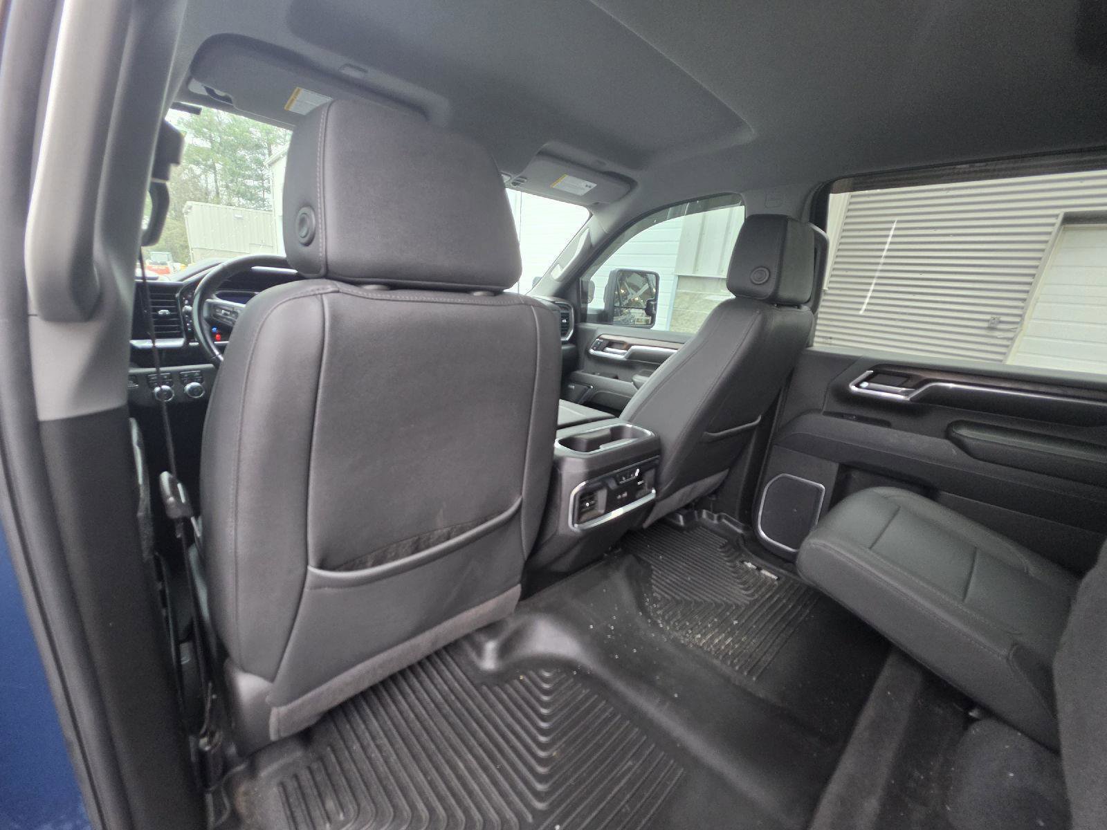 Used 2024 GMC Sierra 2500 SLT w/ SLT Convenience Package image 14