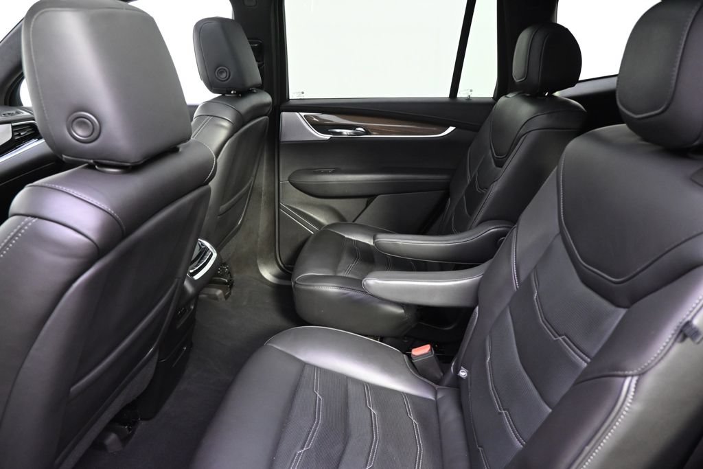 Used 2022 Cadillac XT6 Premium Luxury w/ Platinum Package AWD/4WD image 21