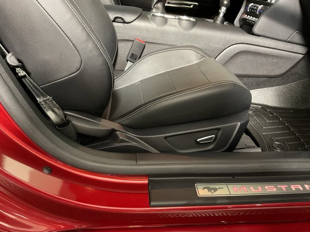 Used 2019 Ford Mustang GT Premium w/ GT Performance Package RWD image 34
