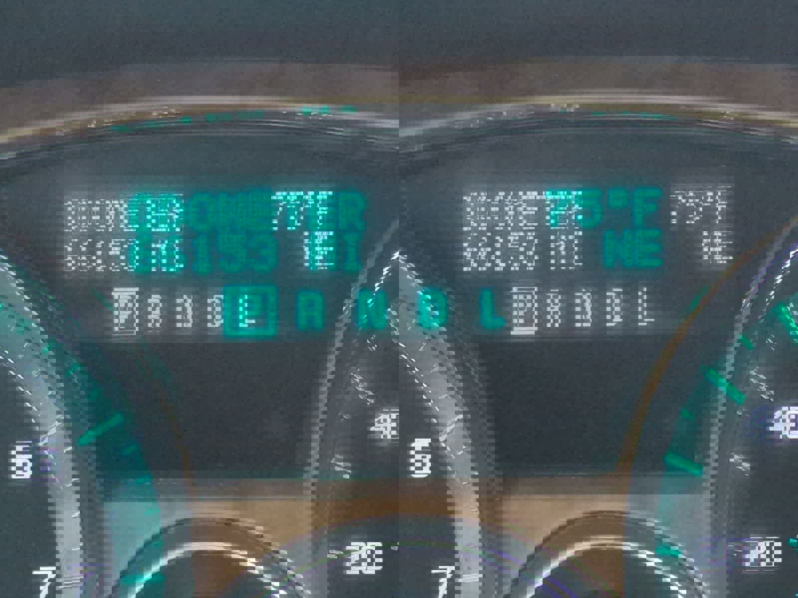 Used 2011 Buick Enclave CXL image 33