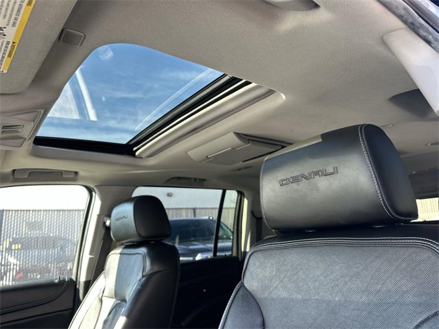 Used 2020 GMC Yukon XL Denali w/ Open Road Package image 17