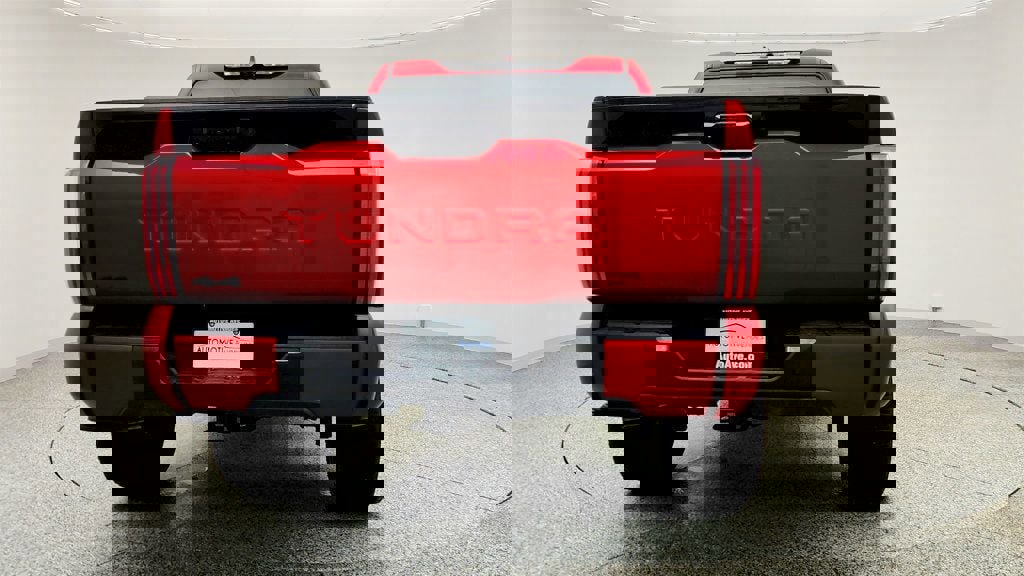 Used 2025 Toyota Tundra Platinum image 6