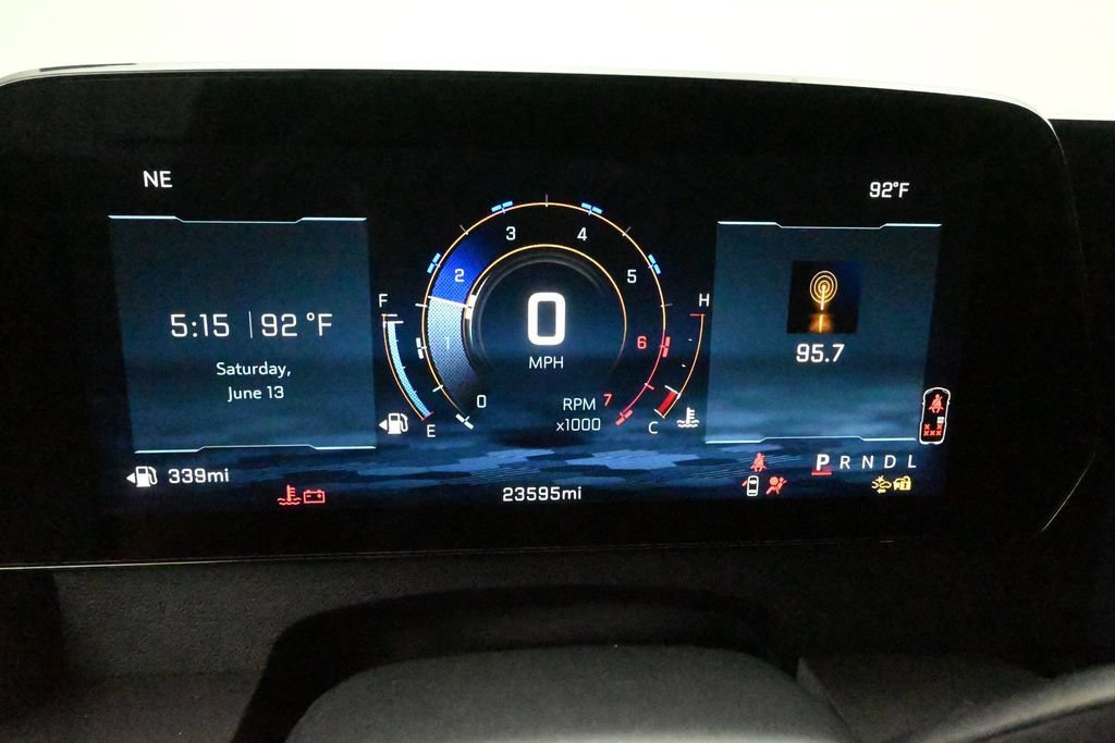 Used 2023 Chevrolet Traverse LT FWD image 10