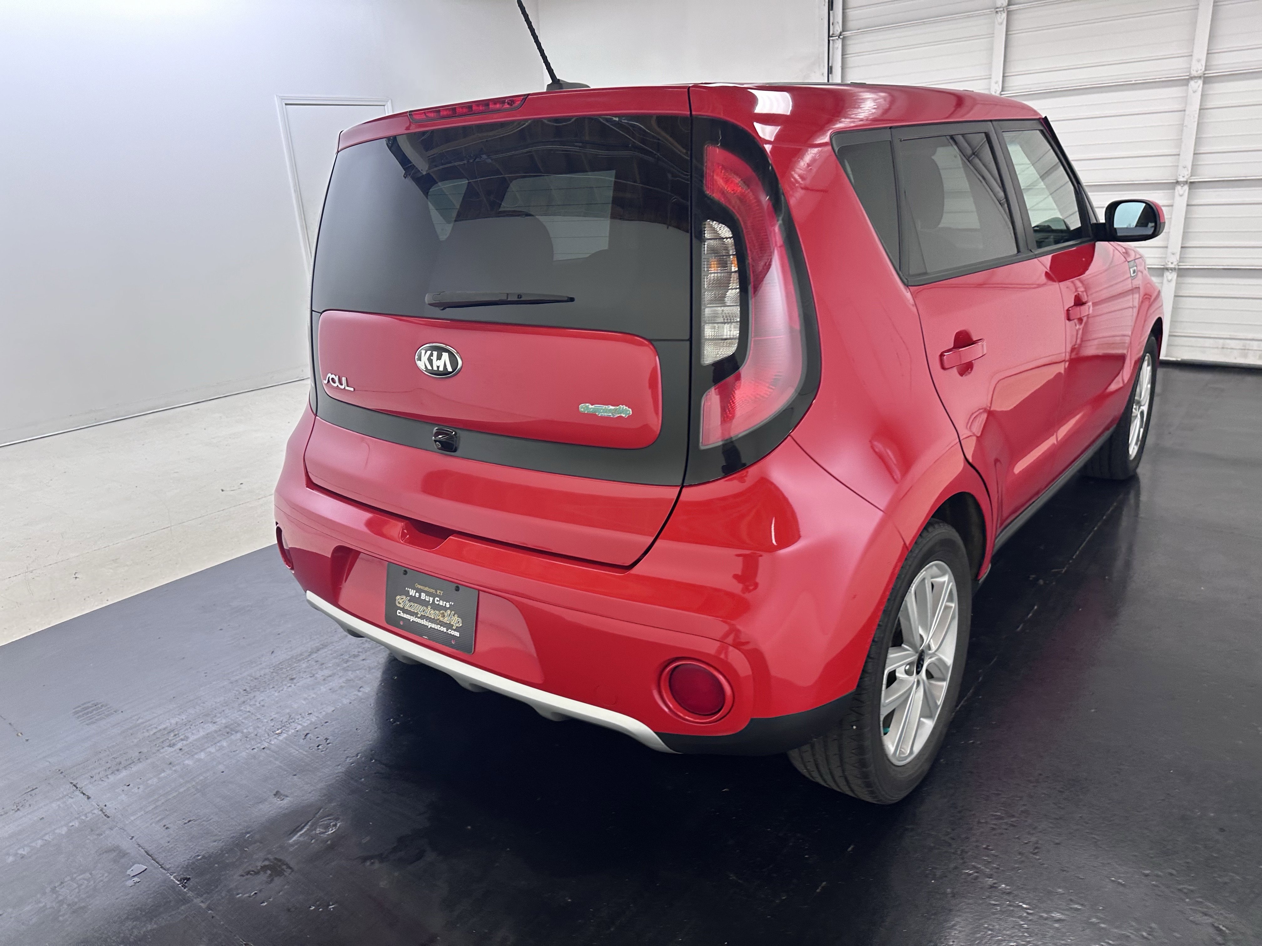 Used 2018 Kia Soul + image 14