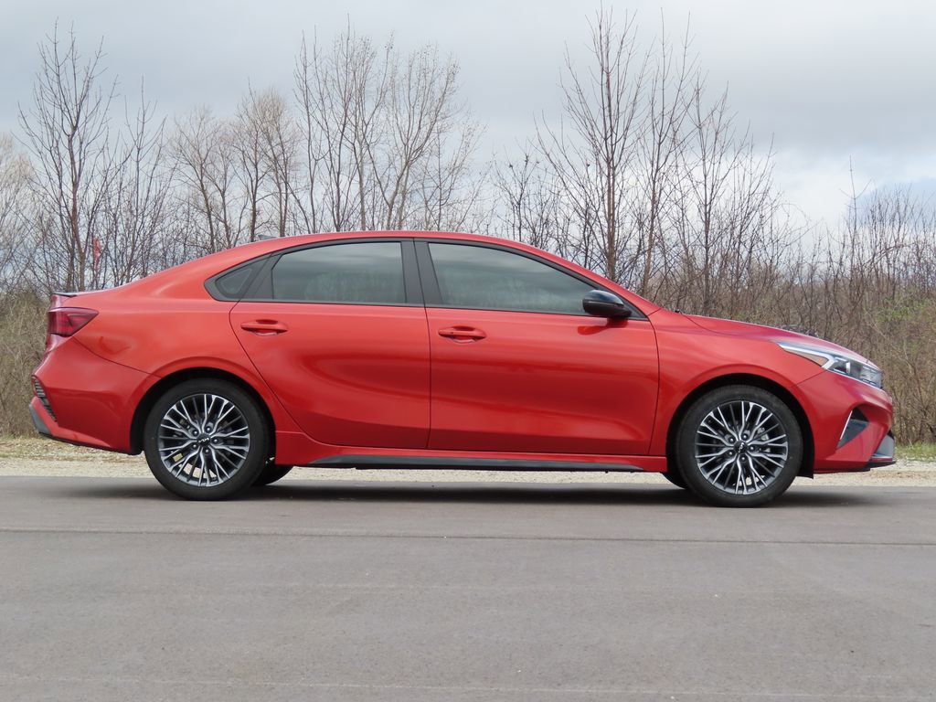 Certified 2024 Kia Forte GT-Line image 2