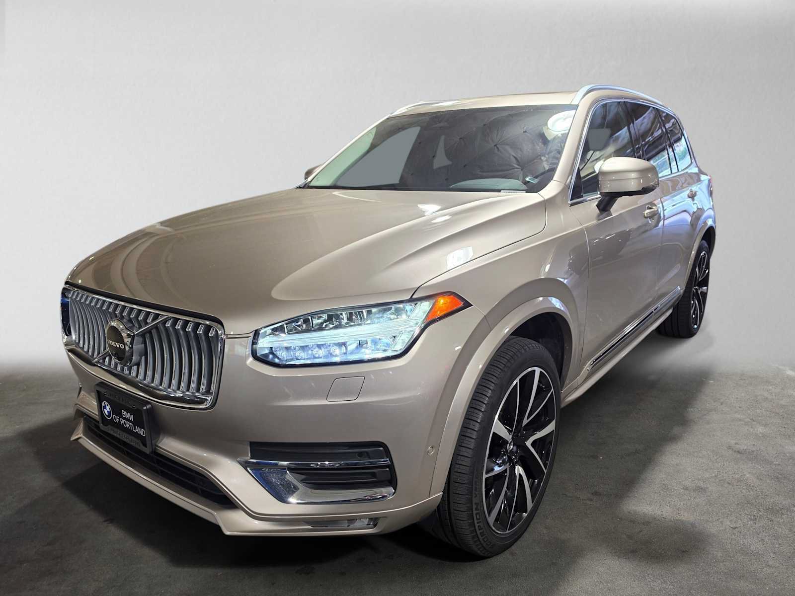 Used 2024 Volvo XC90 B6 Plus w/ Protection Package Premier AWD/4WD image 7