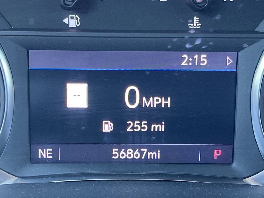 Used 2023 GMC Acadia SLT image 12