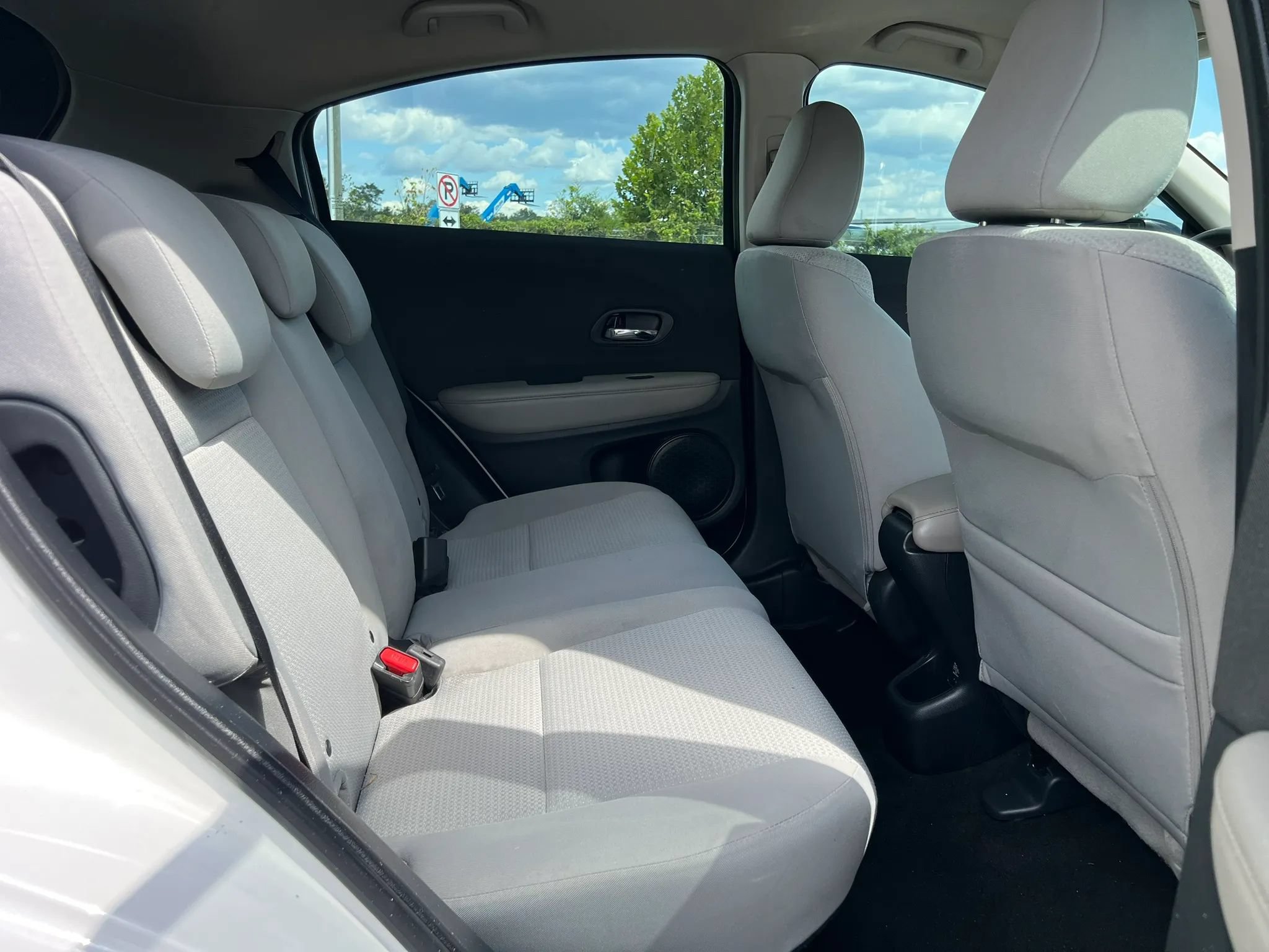 Used 2022 Honda HR-V LX image 19