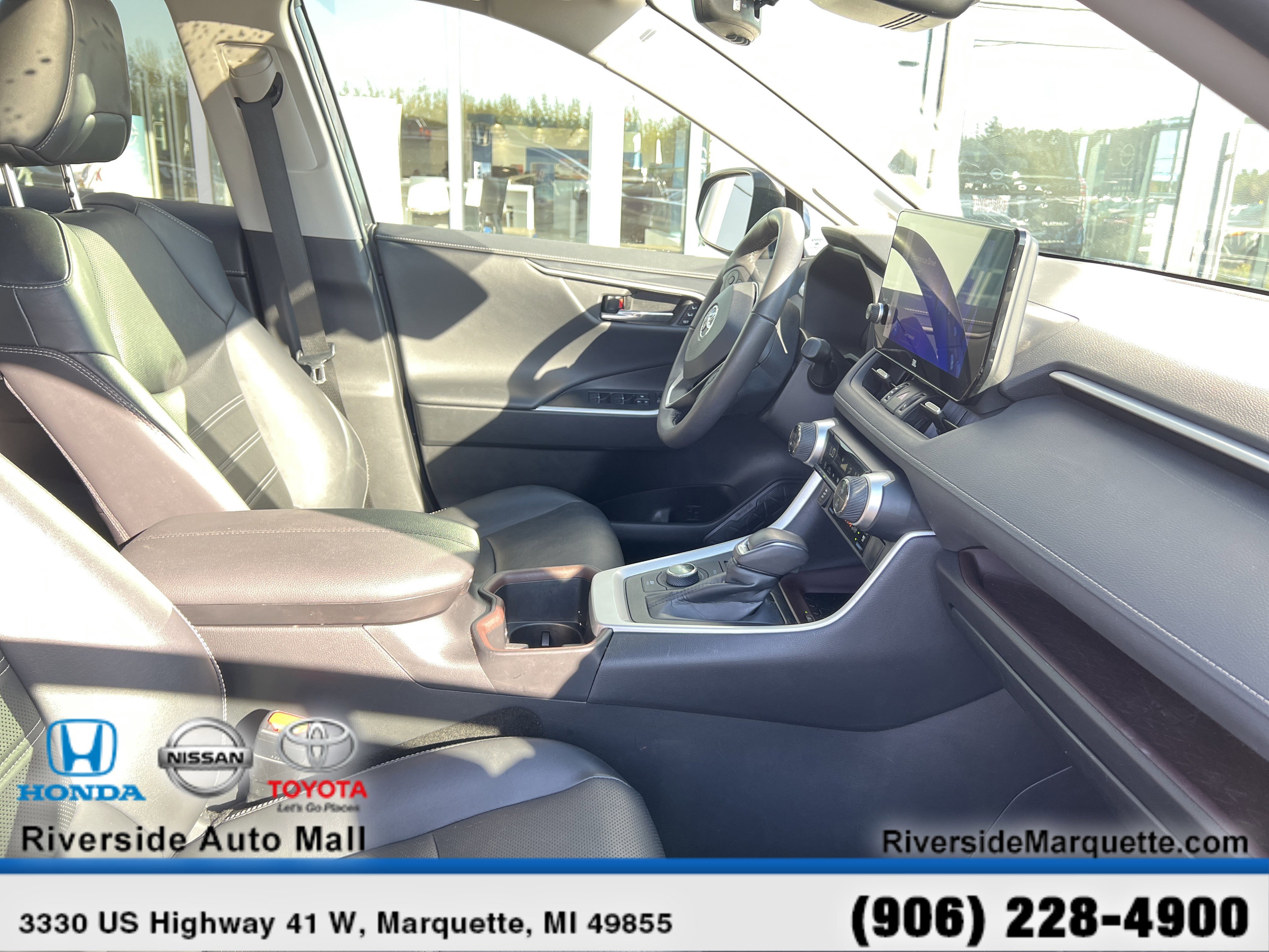 Used 2023 Toyota RAV4 Limited image 26