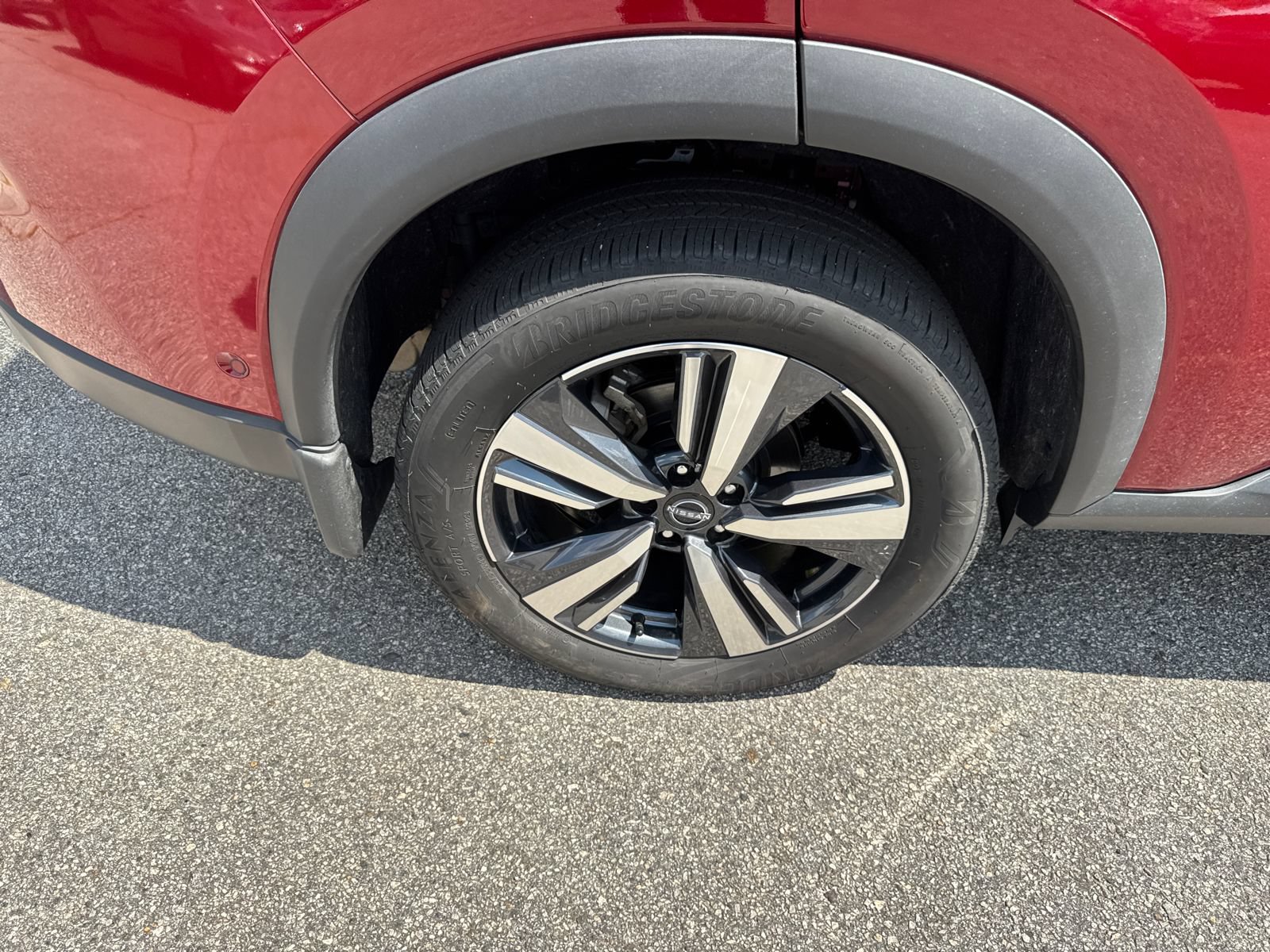 Used 2024 Nissan Rogue SL w/ SL Premium Package FWD image 17