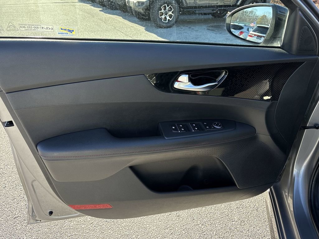 Used 2023 Kia Forte GT image 25