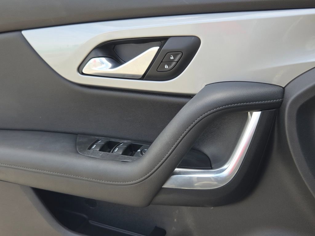 Used 2019 Chevrolet Blazer LT w/ Sun and Wheels Package image 26