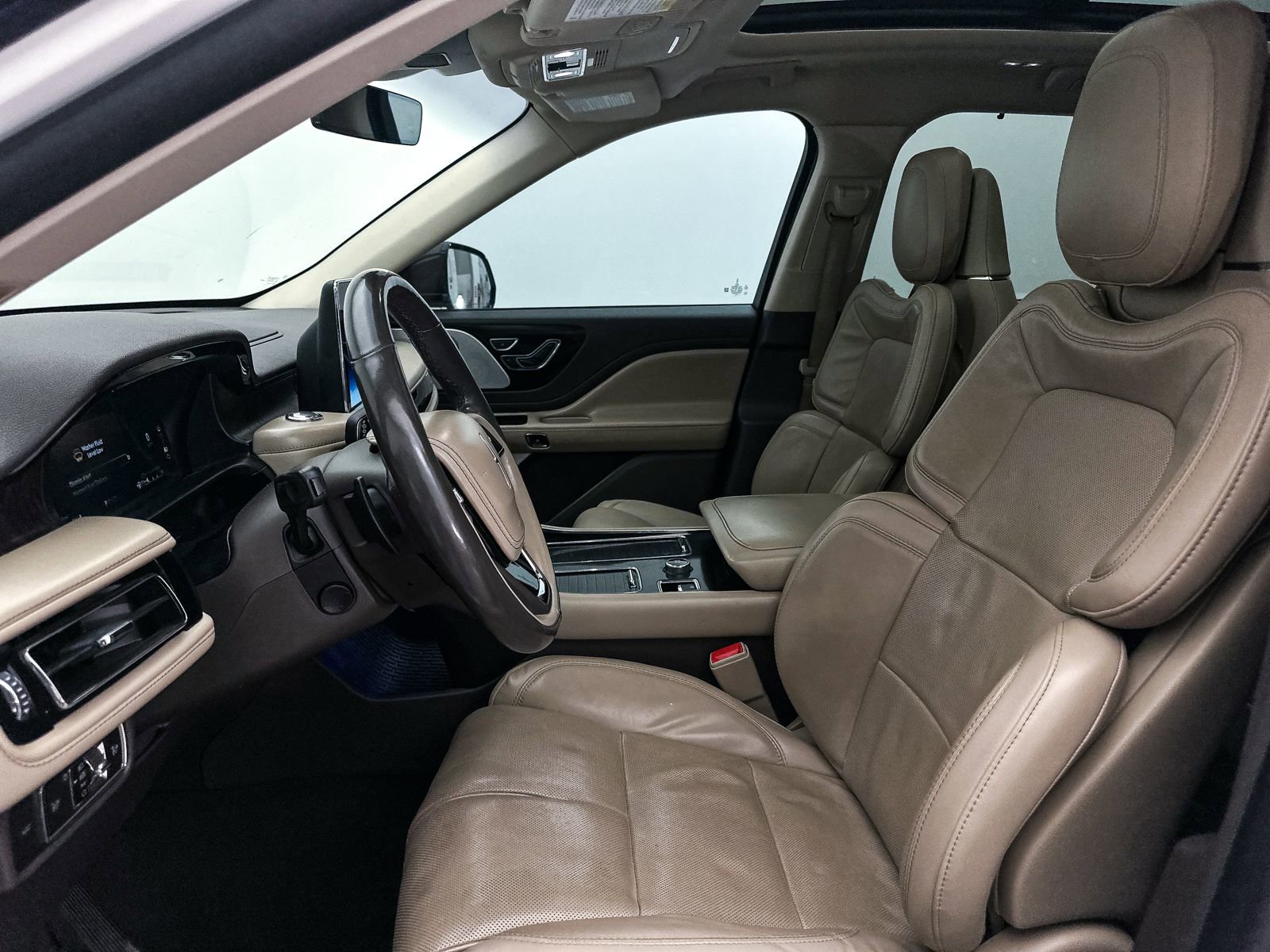 Used 2022 Lincoln Aviator Reserve w/ Equipment Group 201A AWD/4WD image 22
