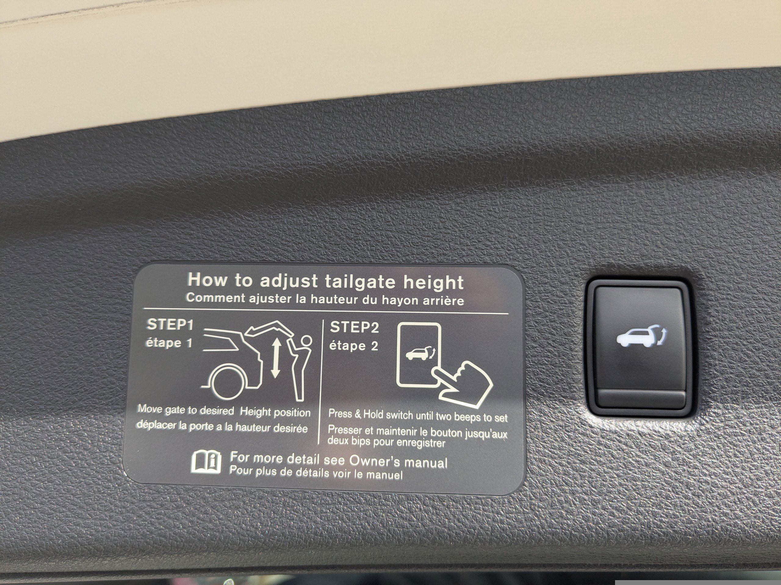 Used 2019 INFINITI QX50 Essential w/ Sensory Package image 14