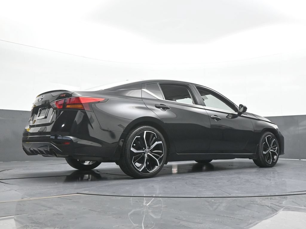 Used 2024 Nissan Altima 2.5 SR FWD image 56
