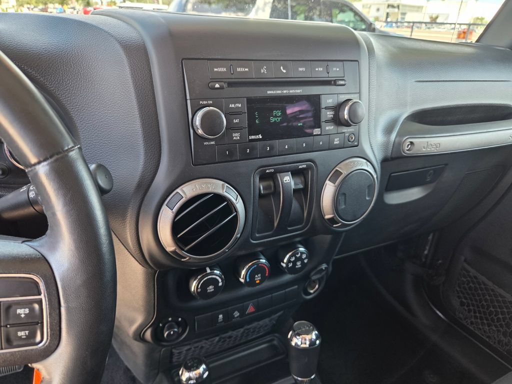 Used 2016 Jeep Wrangler Sport w/ Quick Order Package 24S AWD/4WD image 21