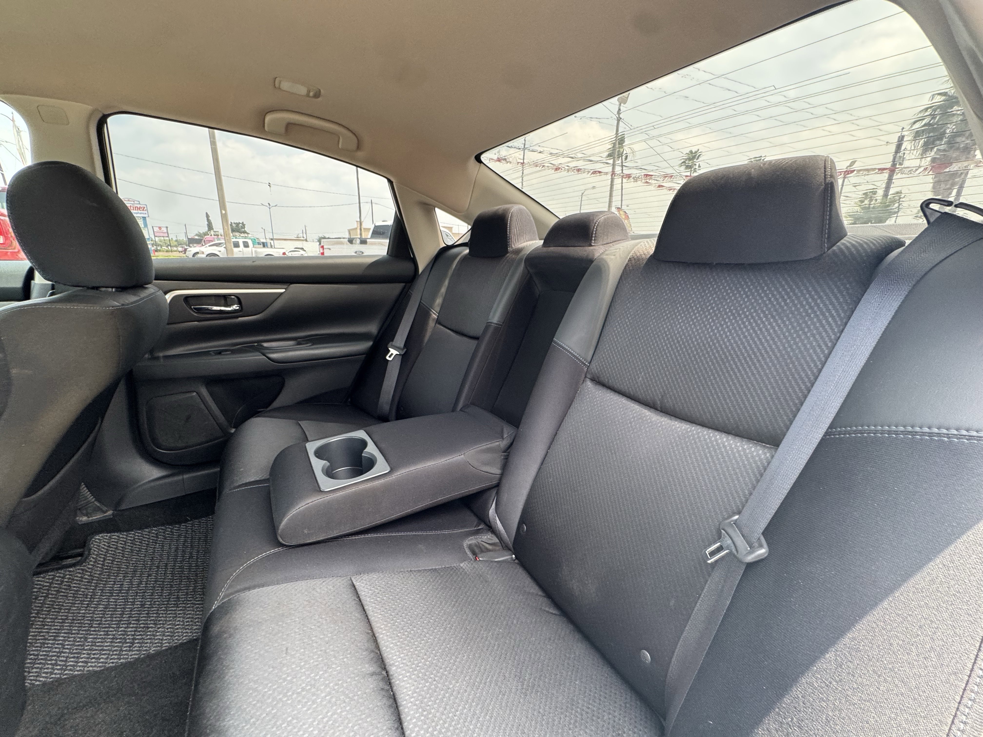 Used 2016 Nissan Altima 2.5 SR FWD image 25