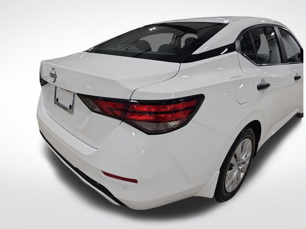 Used 2025 Nissan Sentra S image 12