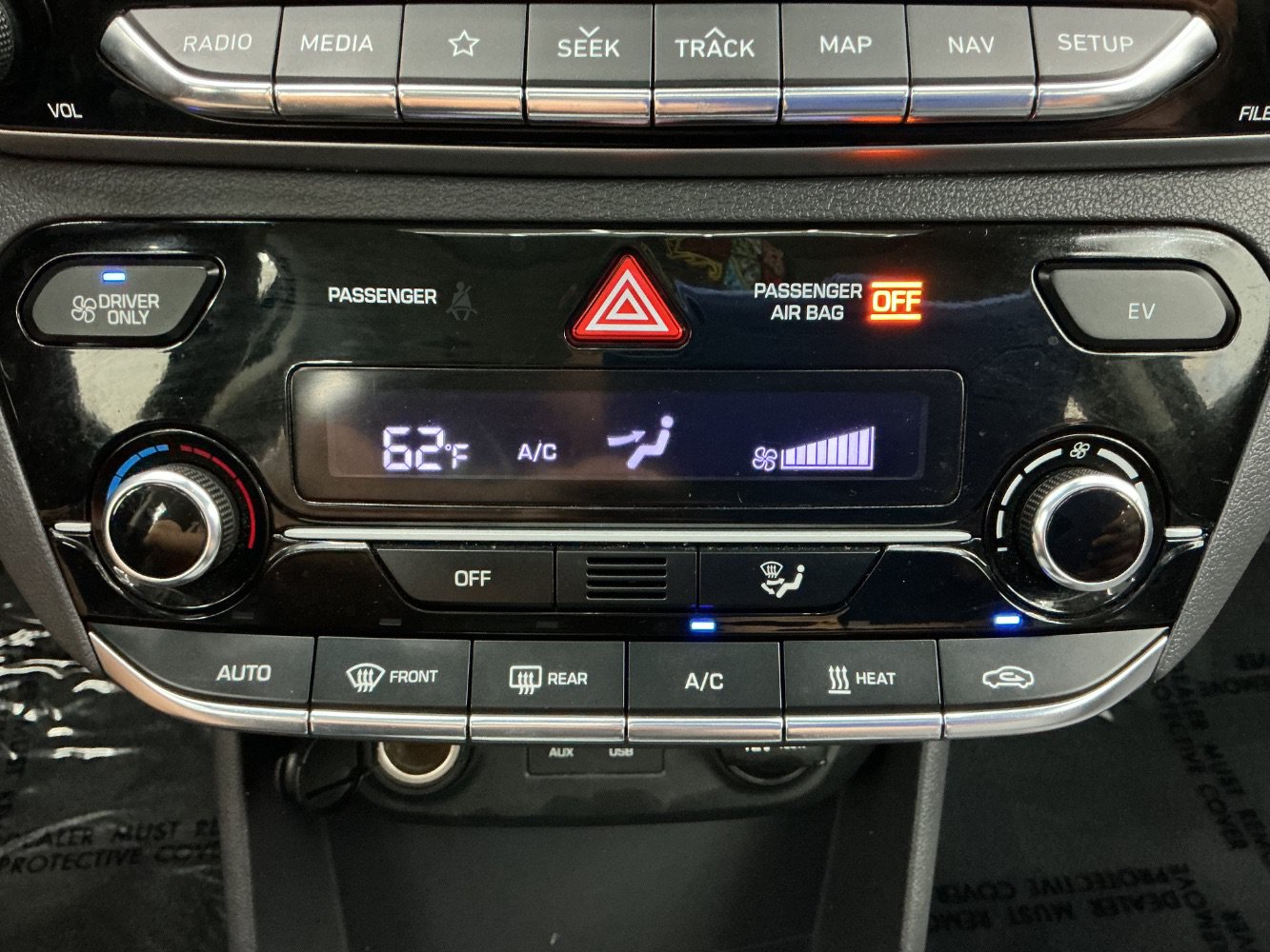 Used 2019 Hyundai Ioniq Limited FWD image 36