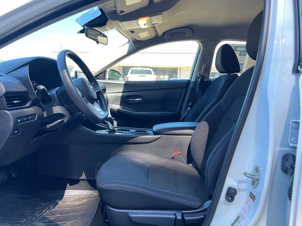 Used 2021 Nissan Sentra S FWD image 2