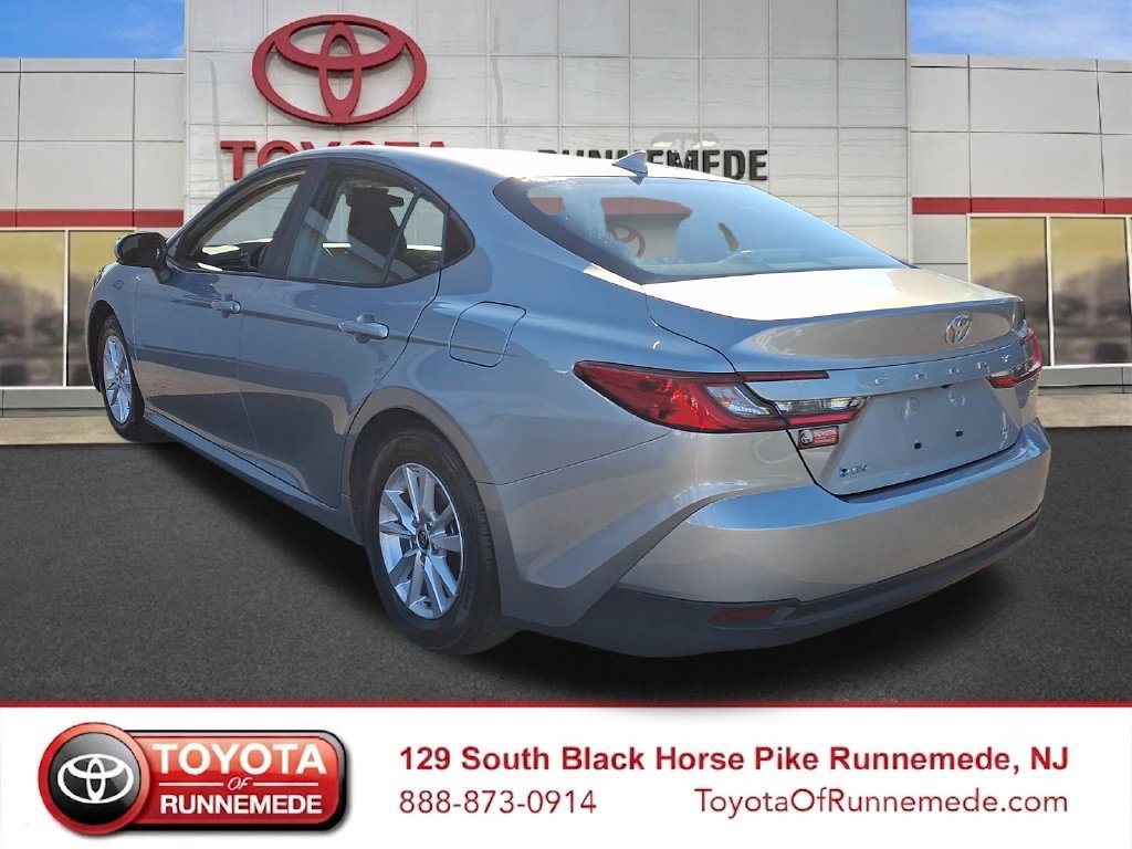 Certified 2025 Toyota Camry LE FWD image 4