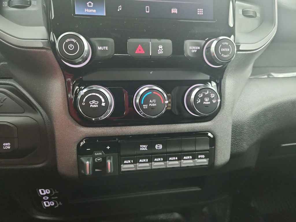 New 2026 RAM 4500 Tradesman w/ Chrome Appearance Group AWD/4WD image 17