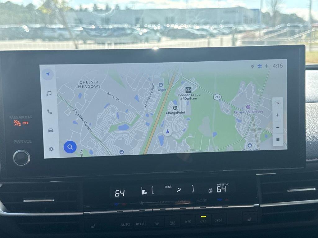 Used 2025 Toyota Sienna XSE w/ XSE Plus Package image 23