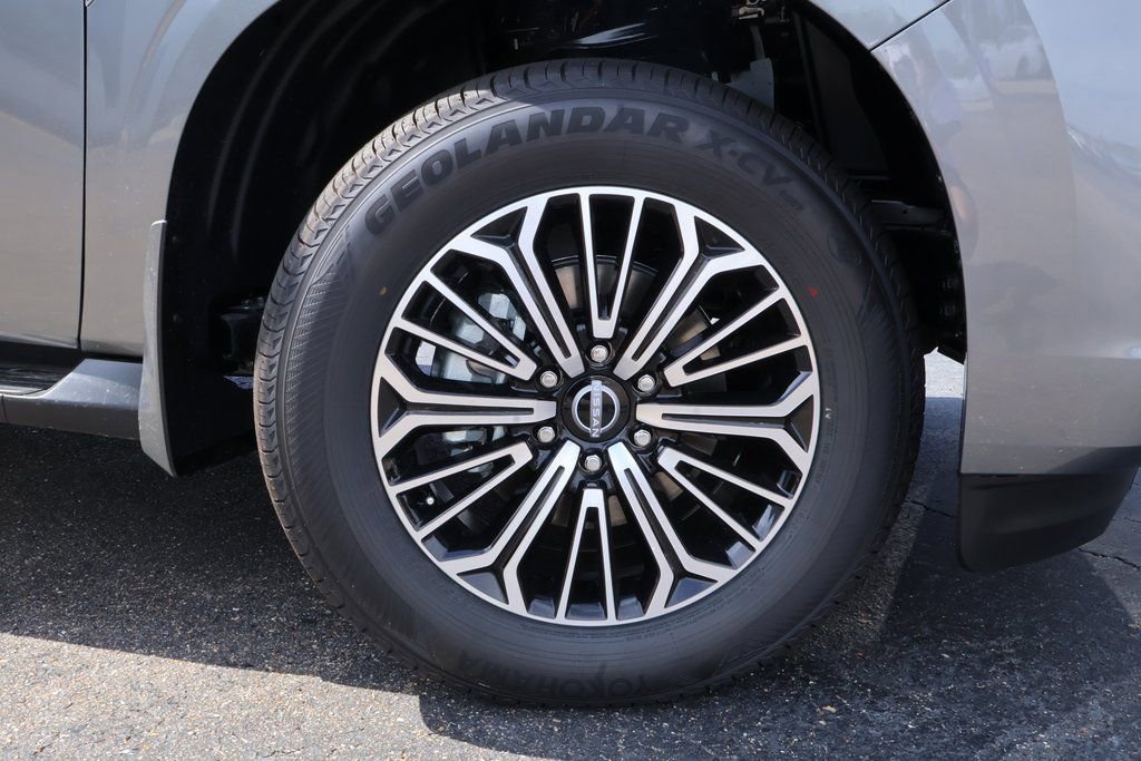 New 2026 Nissan Armada SL image 17