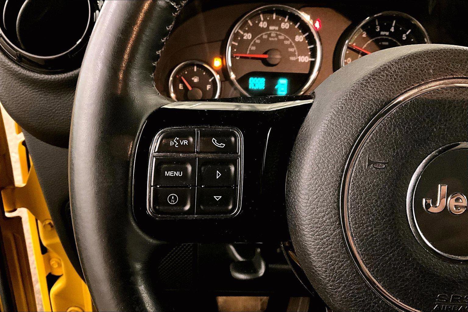 Used 2015 Jeep Wrangler Unlimited Sahara image 17