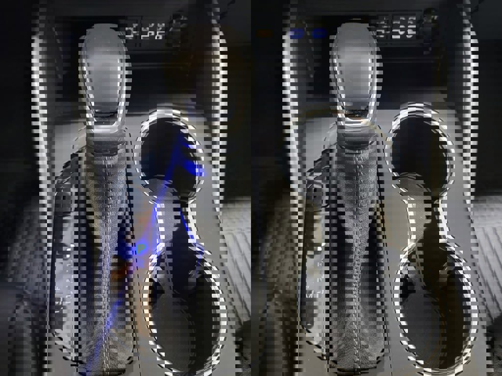 Certified 2025 Toyota Highlander XLE image 18