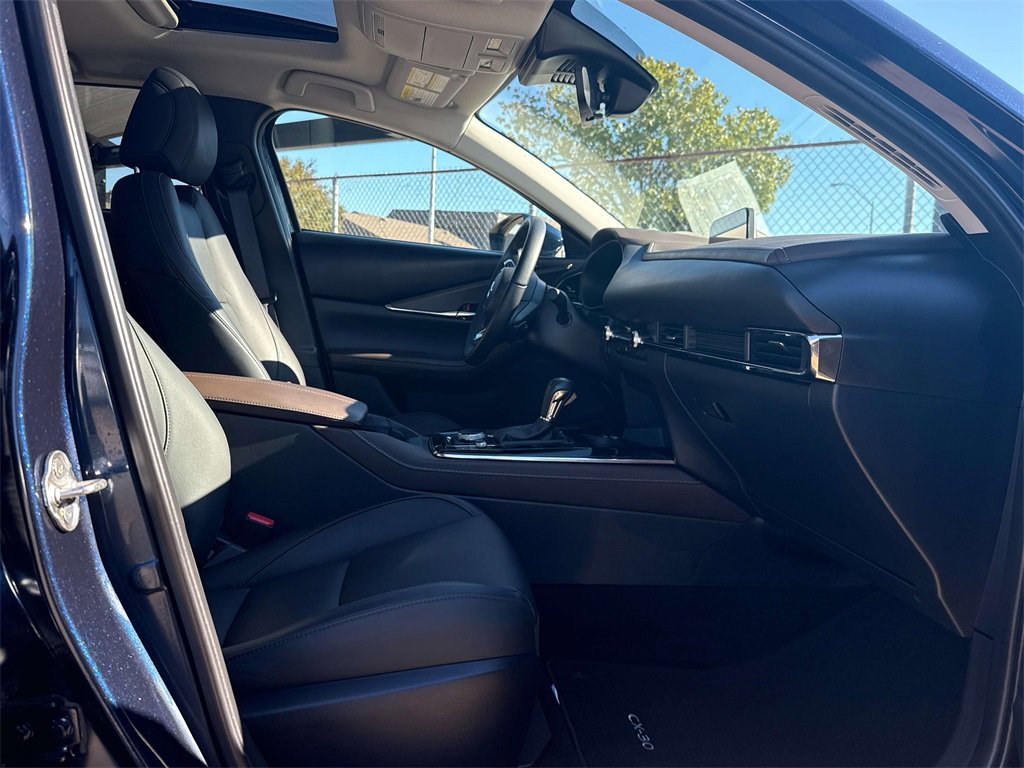 Used 2025 MAZDA CX-30 AWD 2.5 S w/ Premium Package image 13