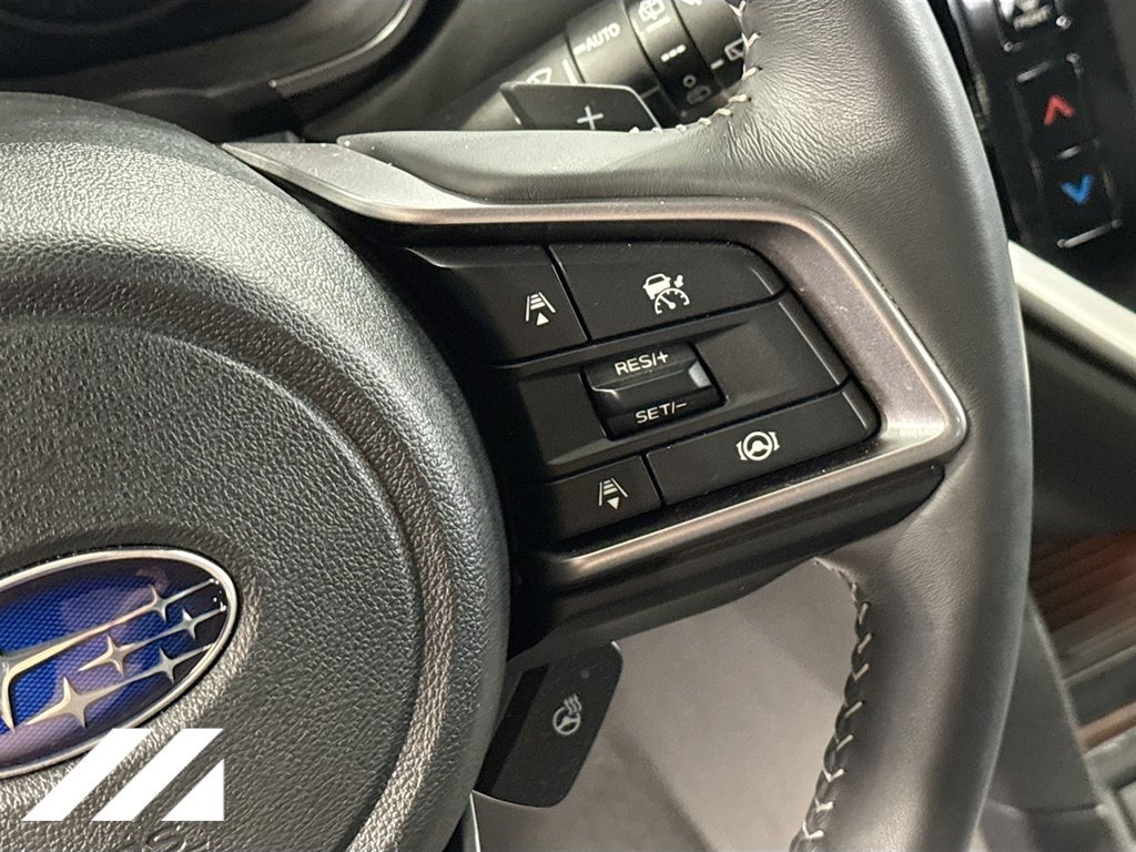 Used 2025 Subaru Ascent Touring AWD/4WD image 13