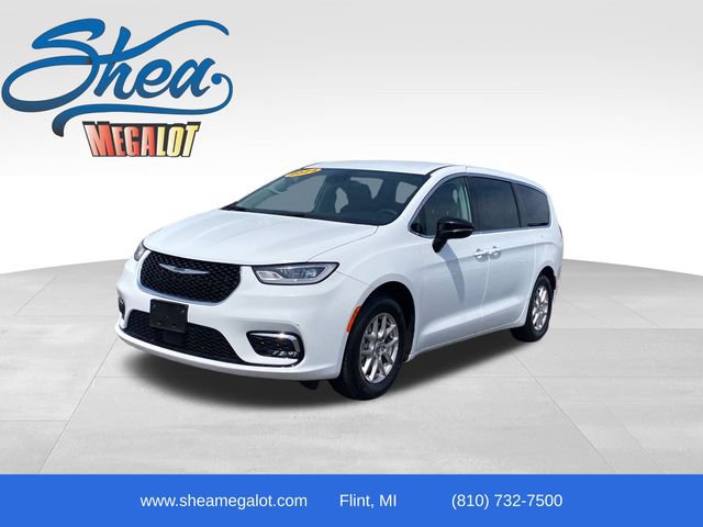 Used 2024 Chrysler Pacifica Touring-L