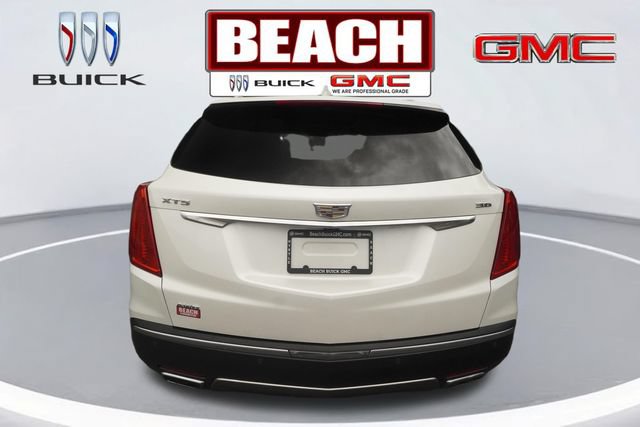 Used 2017 Cadillac XT5 Platinum AWD/4WD image 4