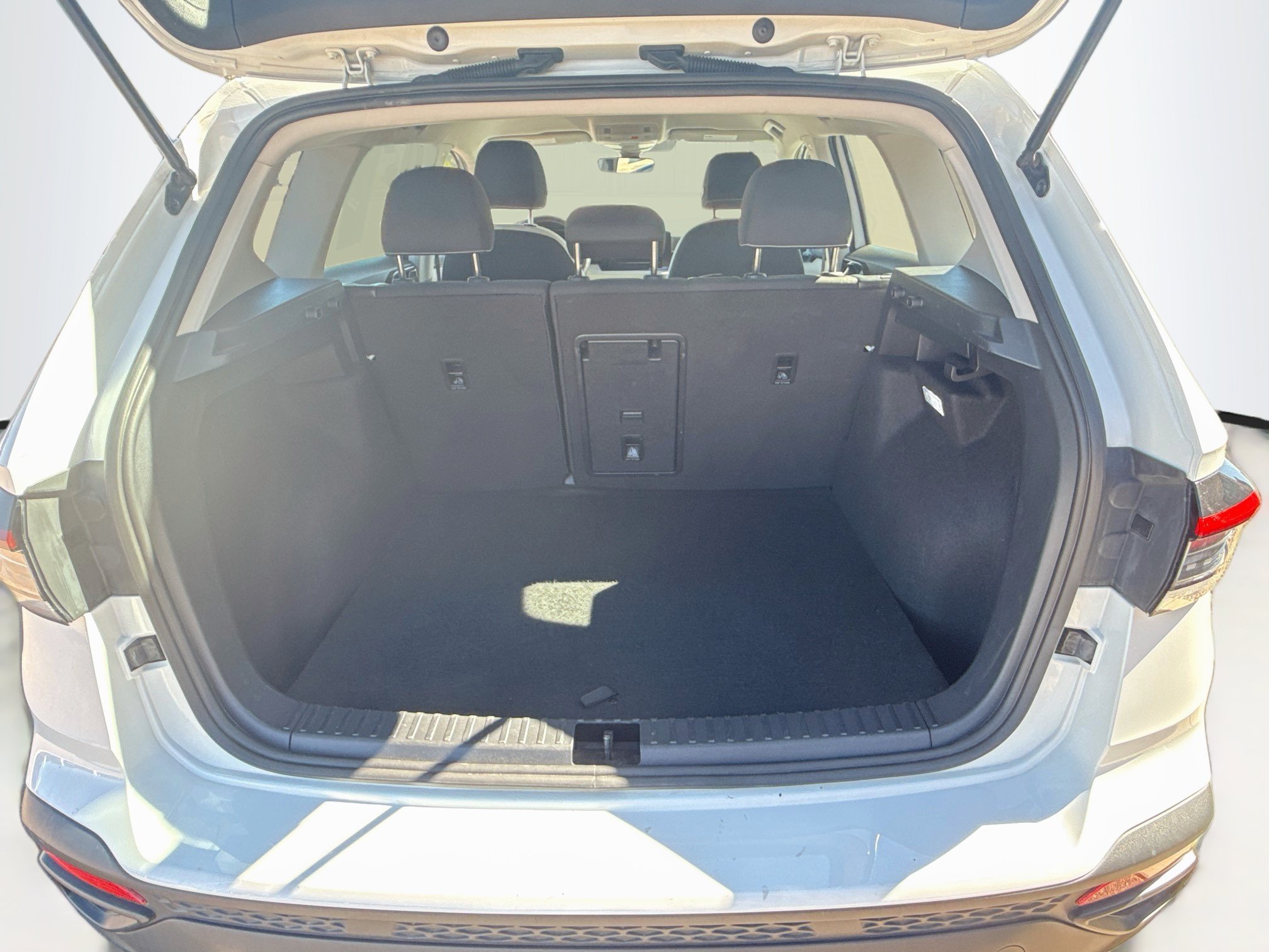 Used 2025 Volkswagen Taos S AWD/4WD image 29