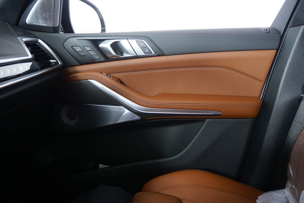 New 2026 BMW X7 xDrive40i w/ Executive Package image 26
