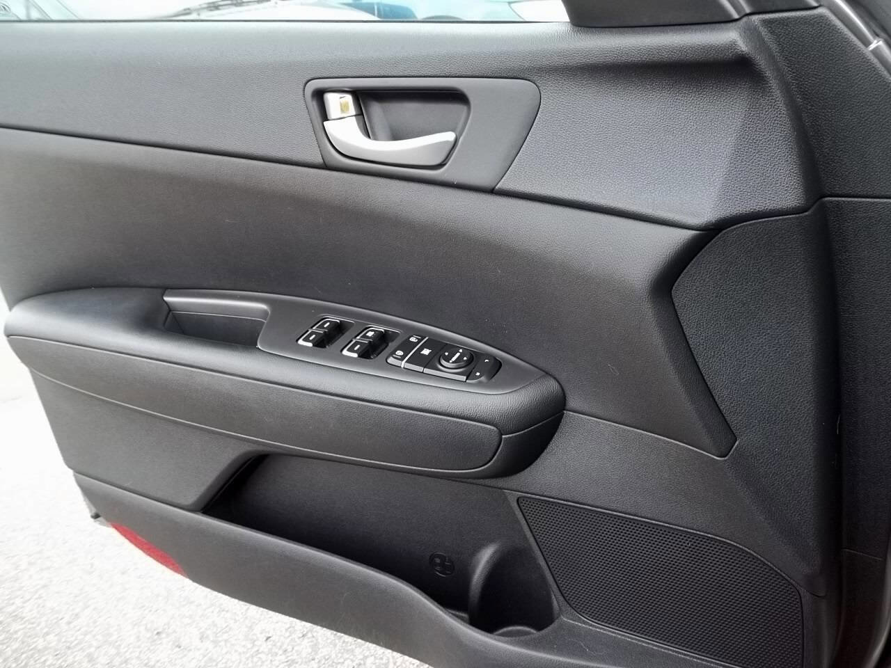 Used 2016 Kia Optima LX image 13