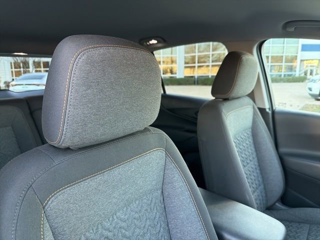 Used 2023 Chevrolet Equinox LT image 33